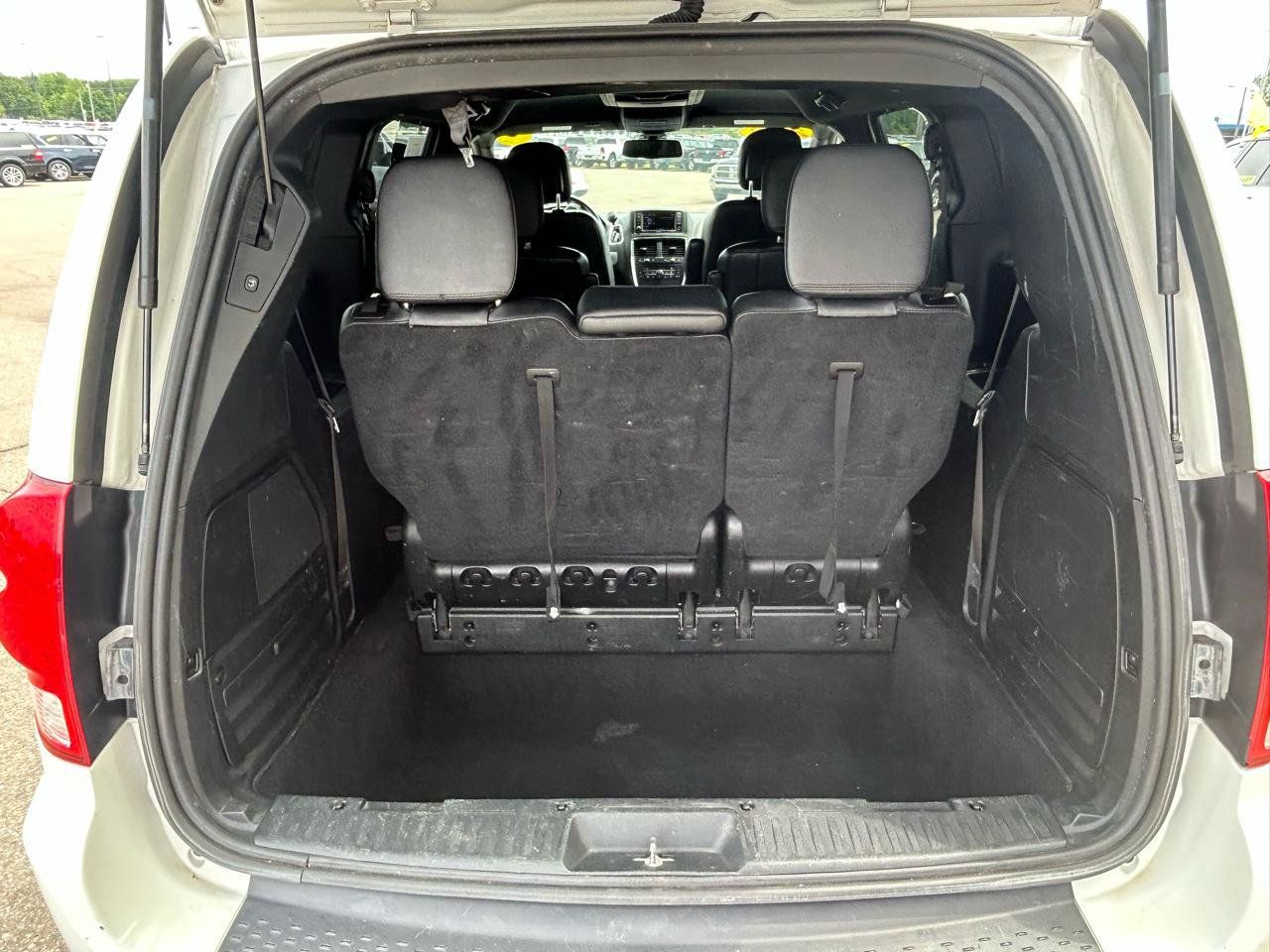 Used 2018 Dodge Grand Caravan GT FWD image 16