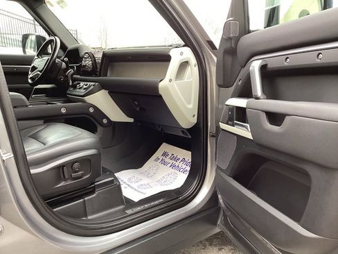 Used 2022 Land Rover Defender 110 X-Dynamic SE image 20