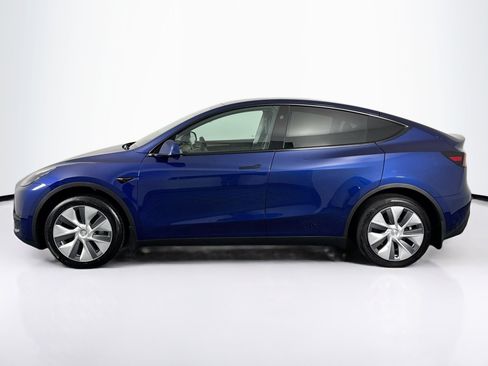 Used 2023 Tesla Model Y Long Range image 7