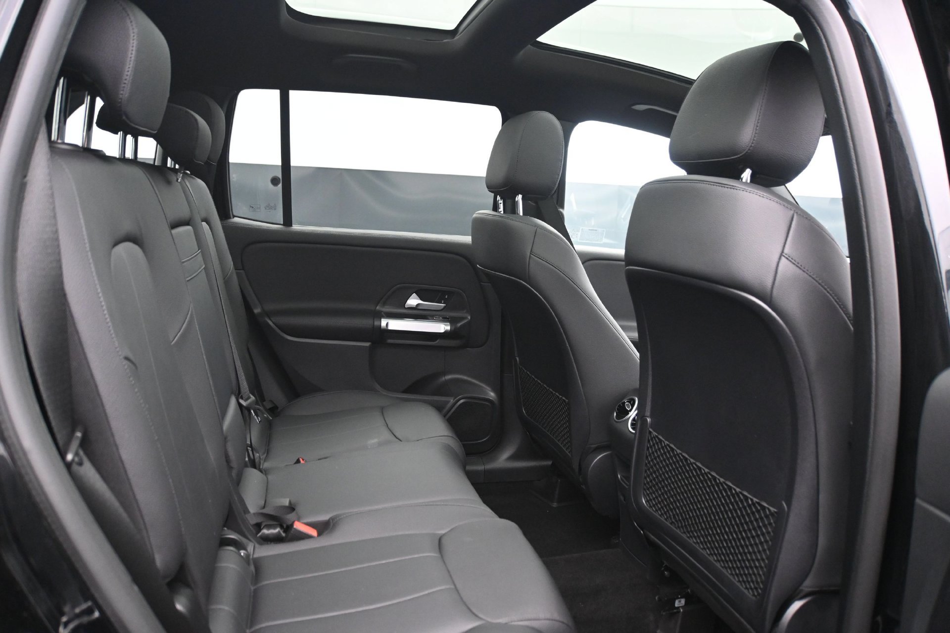 Used 2023 Mercedes-Benz GLB 250 4MATIC image 14