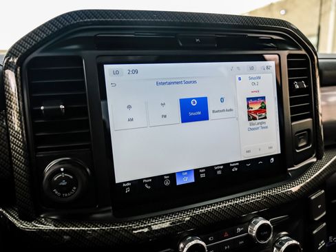 Used 2025 Ford F150 Lariat w/ Equipment Group 501A Mid image 80