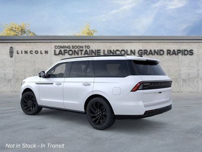 New 2026 Lincoln Navigator Reserve w/ Jet Appearance Package
