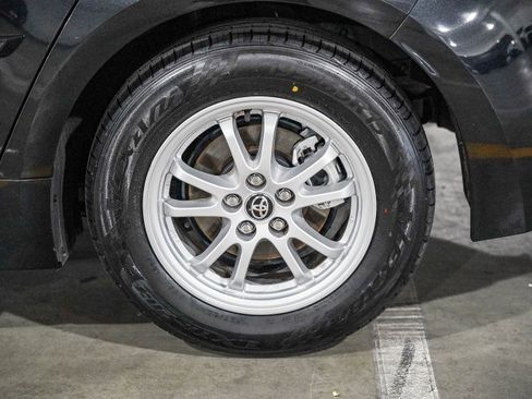 Certified 2022 Toyota Corolla LE image 8