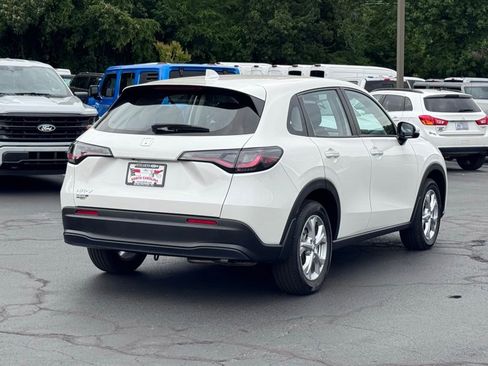 Used 2024 Honda HR-V LX image 15