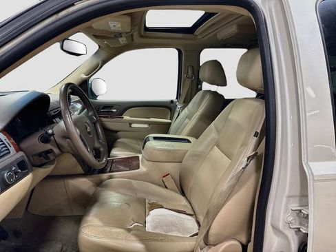 Used 2013 Chevrolet Tahoe LTZ RWD image 13