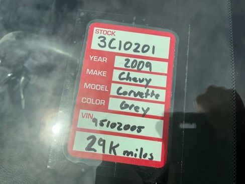 Used 2009 Chevrolet Corvette Convertible w/ Preferred Equipment Group RWD image 25