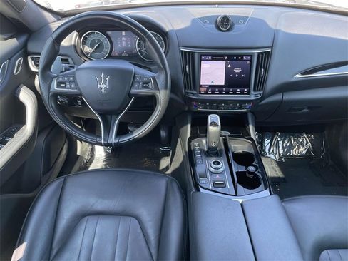 Used 2023 Maserati Levante Modena image 30