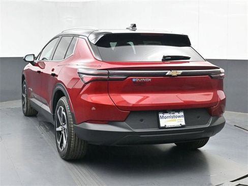 New 2026 Chevrolet Equinox EV LT image 12