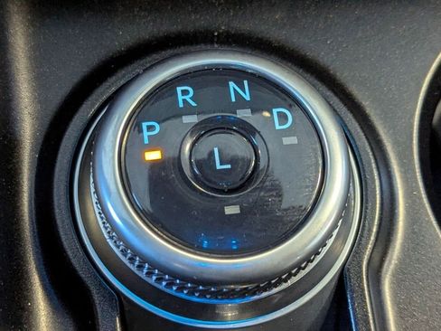 Certified 2025 Ford Explorer ST-Line w/ ST-Line Street Pack image 17