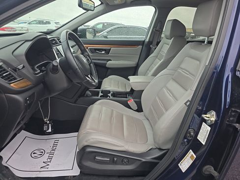 Used 2018 Honda CR-V Touring image 5