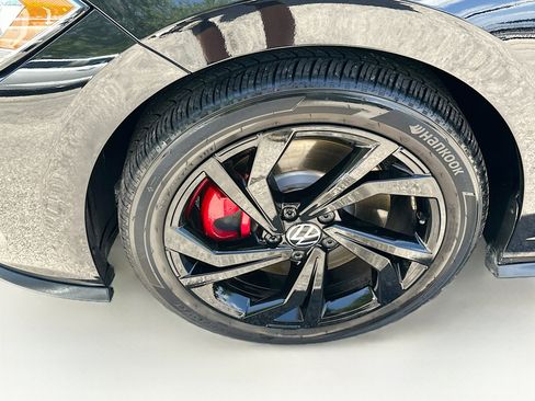 Used 2024 Volkswagen Jetta GLI Autobahn w/ GLI Black Package image 33