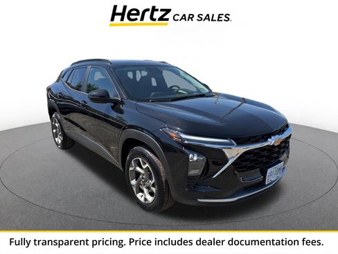 Used 2025 Chevrolet Trax LT w/ LT Convenience Package FWD image 1