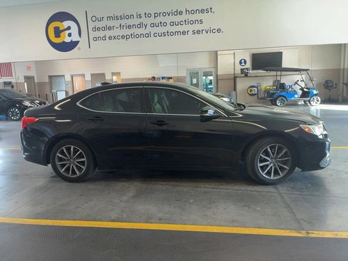 Used 2019 Acura TLX w/ Technology Package image 4