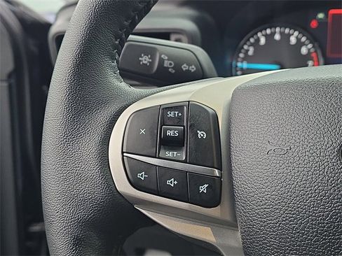 Certified 2024 Ford Explorer XLT image 18