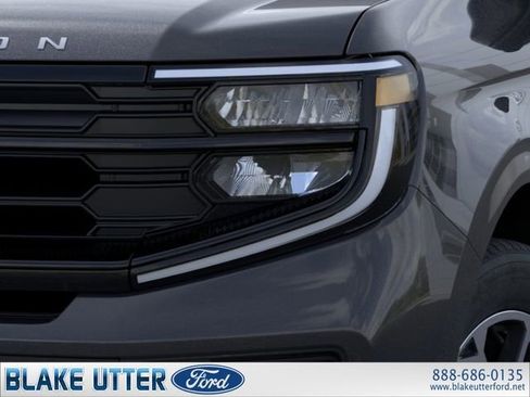 New 2026 Ford Expedition Active image 18