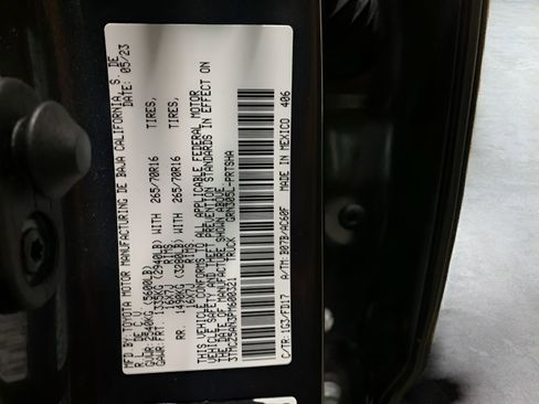 Used 2023 Toyota Tacoma TRD Off-Road image 33