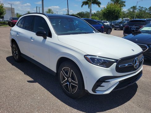Certified 2026 Mercedes-Benz GLC 300 4MATIC image 3
