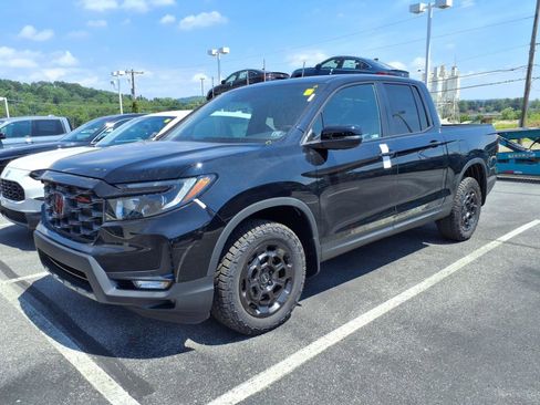 New 2025 Honda Ridgeline TrailSport+ image 2