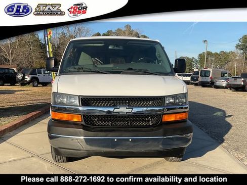 Used 2017 Chevrolet Express 3500 LT w/ LT Preferred Equipment Group image 2