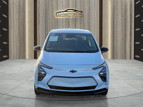 Used 2022 Chevrolet Bolt LT image 2