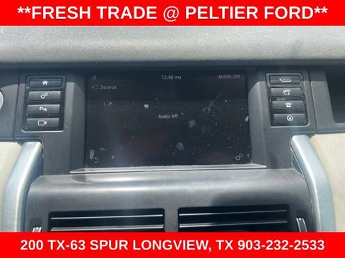 Used 2017 Land Rover Discovery Sport SE AWD/4WD image 29