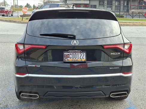 Used 2023 Acura MDX SH-AWD w/ Technology Package image 5