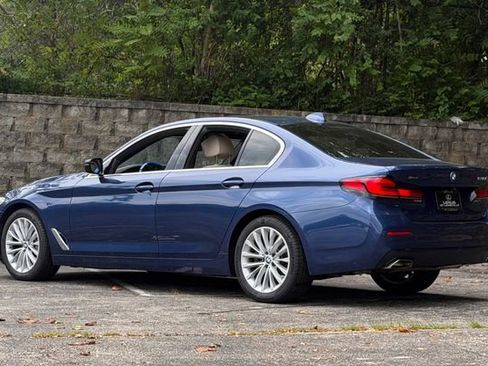 Used 2021 BMW 530i xDrive w/ Convenience Package AWD/4WD image 8