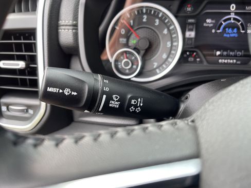 Used 2024 RAM 1500 Laramie image 26