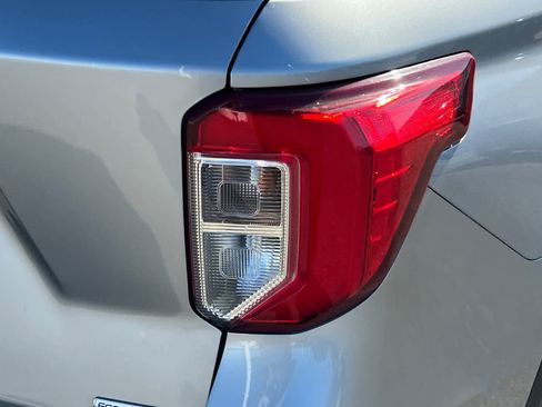 Used 2020 Ford Explorer 2WD image 18
