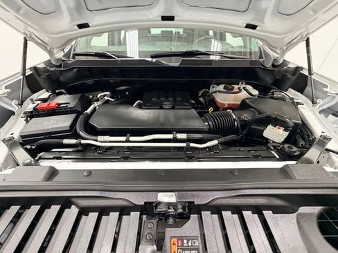Certified 2025 Chevrolet Silverado 1500 W/T AWD/4WD image 31
