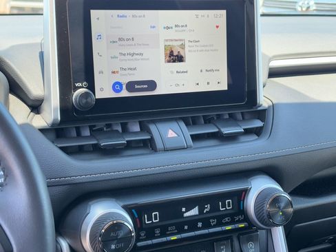 Used 2025 Toyota RAV4 XLE w/ Weather Package image 22