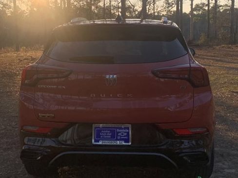 Certified 2024 Buick Encore GX Sport Touring image 8