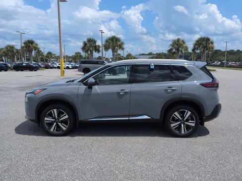 Used 2022 Nissan Rogue Platinum w/ Head-Up Display Package AWD/4WD image 8