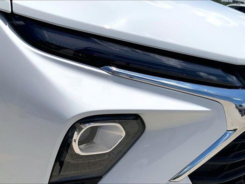 Used 2025 Chevrolet TrailBlazer LT FWD image 26