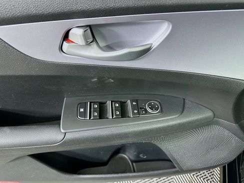 Used 2024 Kia Forte LXS image 15