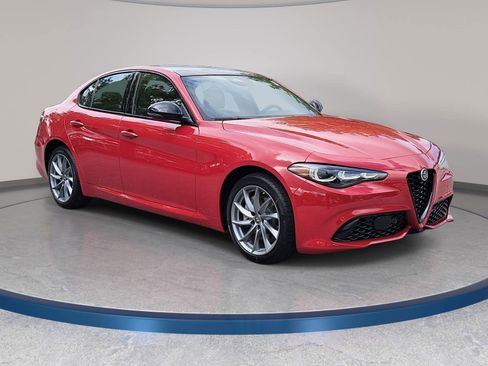 New 2025 Alfa Romeo Giulia AWD w/ Driving Assist Package image 3