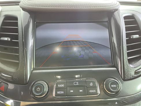 Used 2014 Chevrolet Impala LT FWD image 32