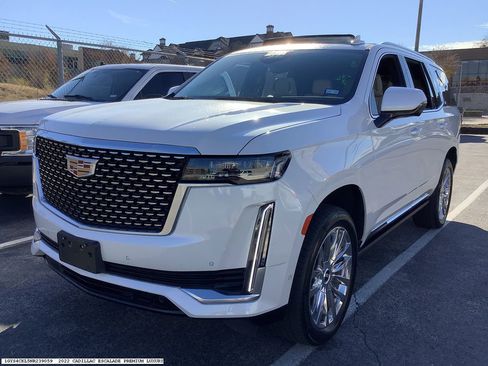 Used 2022 Cadillac Escalade Premium Luxury w/ Performance Package image 4