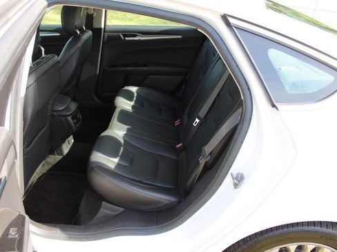 Used 2014 Ford Fusion Titanium image 29