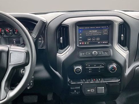 Used 2021 Chevrolet Silverado 1500 Custom Trail Boss w/ LPO, Dark Essentials Package AWD/4WD image 6