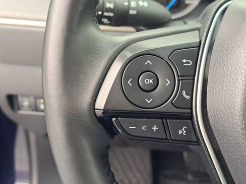 Used 2024 Toyota Venza XLE AWD/4WD image 9