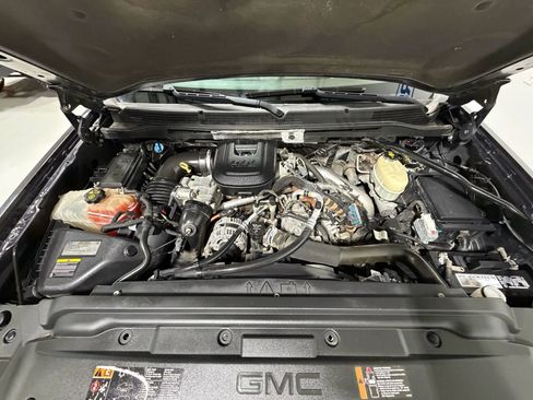 Used 2015 GMC Sierra 2500 Denali w/ Duramax Plus Package image 20