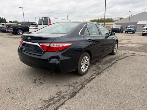 Used 2015 Toyota Camry LE FWD image 4