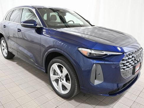Used 2025 Audi Q5 Premium Plus AWD/4WD image 14
