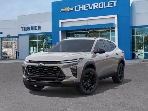 New 2026 Chevrolet Trax ACTIV w/ Sunroof Package FWD image 6