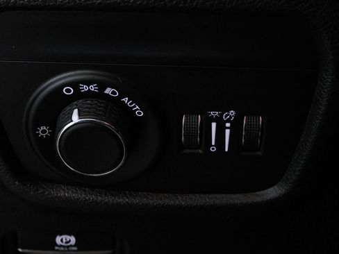 Used 2022 Jeep Grand Cherokee L Laredo AWD/4WD image 31