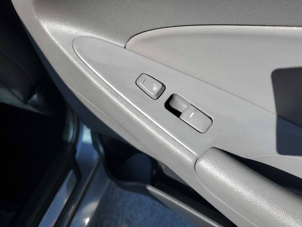 Used 2011 Hyundai Sonata Limited FWD image 23