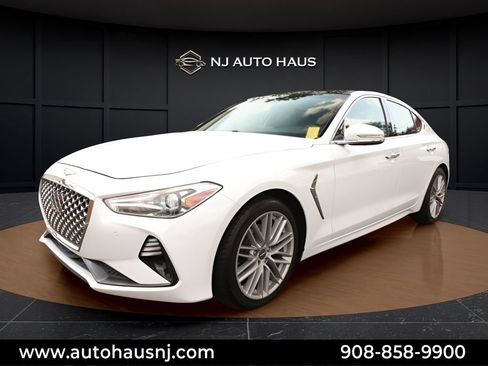 Used 2020 Genesis G70 2.0T w/ Elite Package RWD image 4