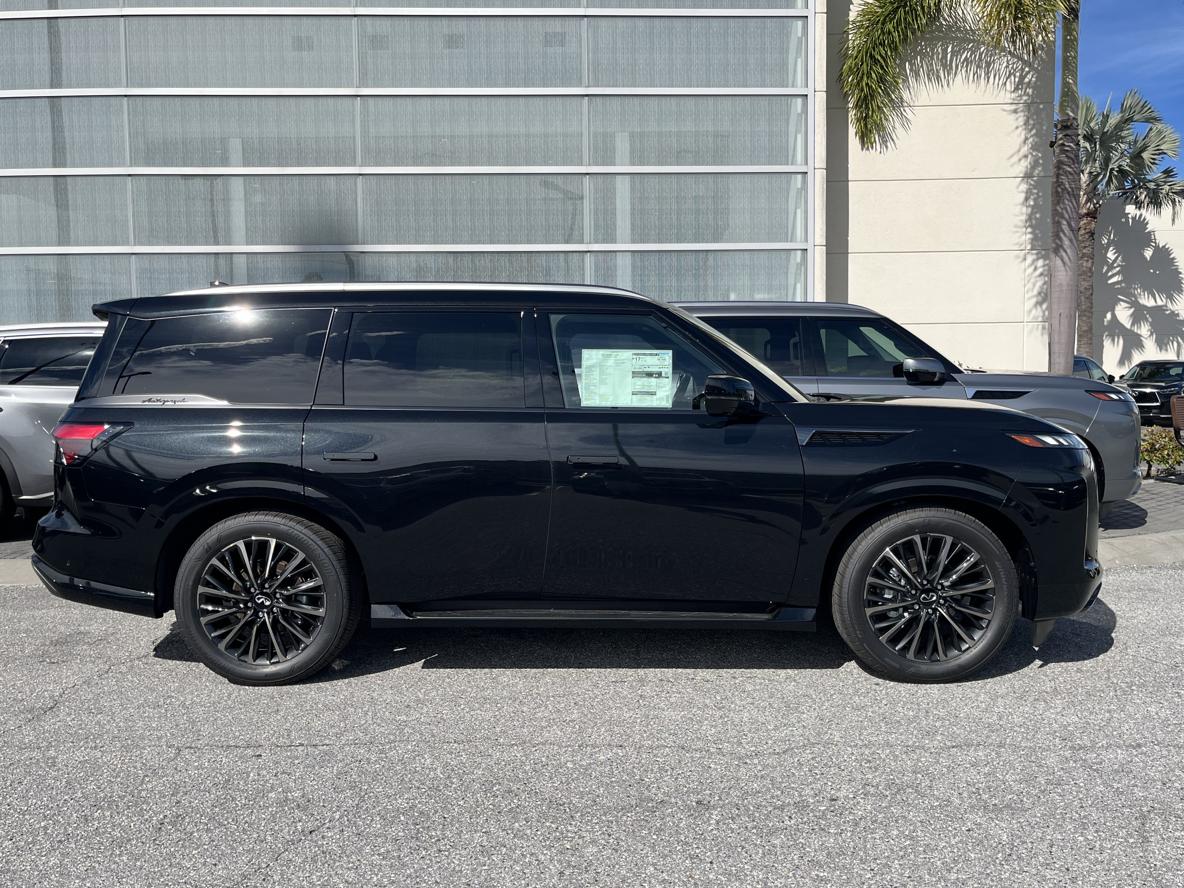 New 2027 INFINITI QX80 Autograph w/ Premium Cargo Package AWD/4WD image 6