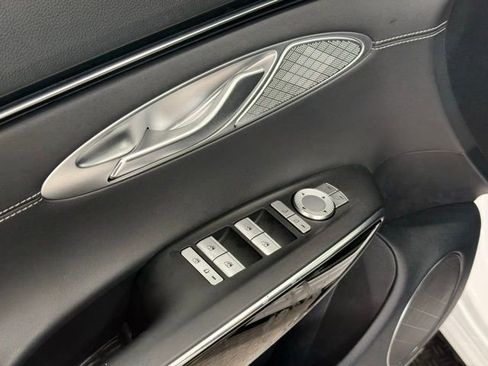 Used 2025 Genesis GV70 2.5T image 17